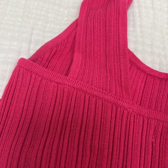 NWOT H&M Ribbed Tank Top - Picture 3 of 4